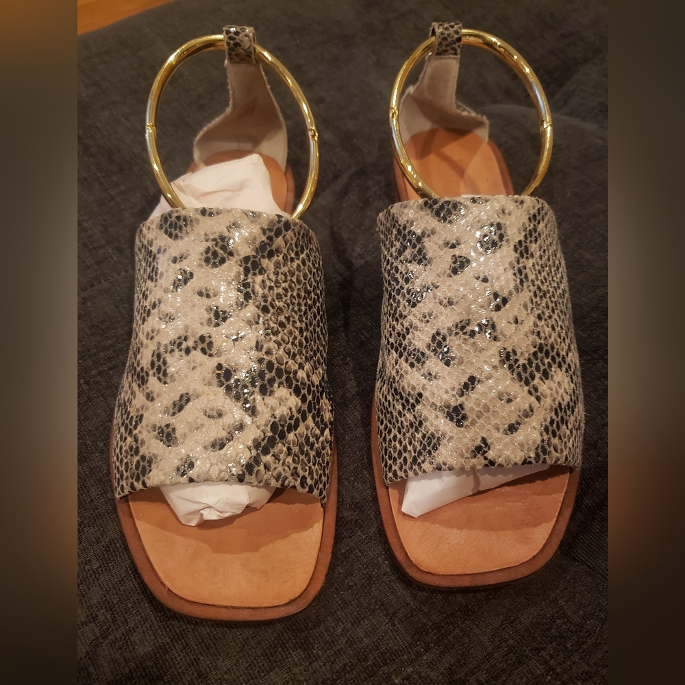 TOPSHOP Flora Leather Anklet Sandals.  Size 40